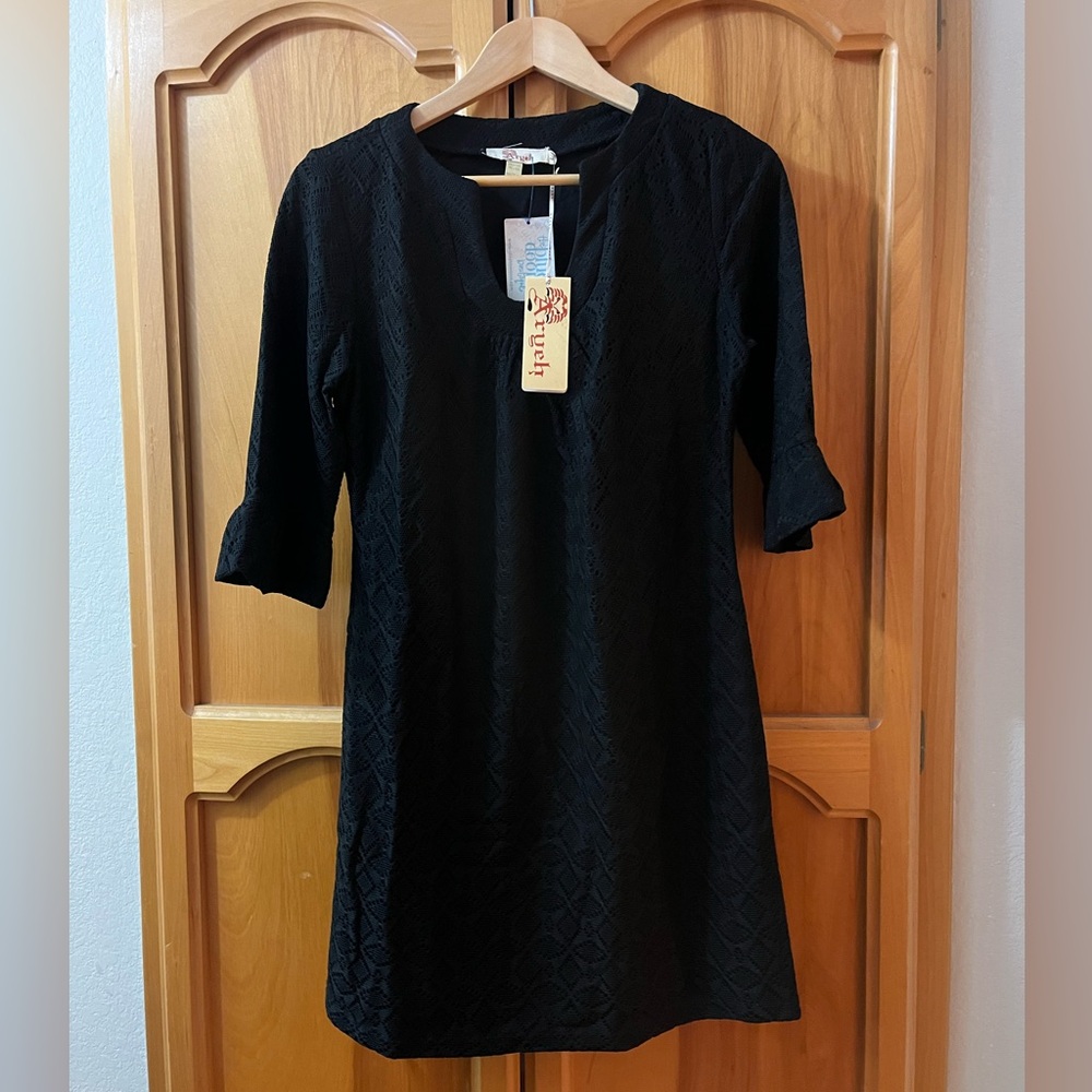 NWT Aryuh Dress